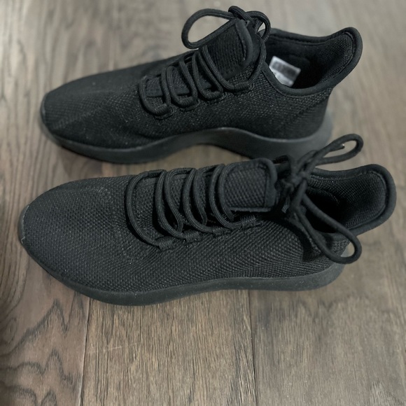 Kid’s Black Adidas Tumblr Shoes Size 4.5Youth (GS) - Picture 1 of 3